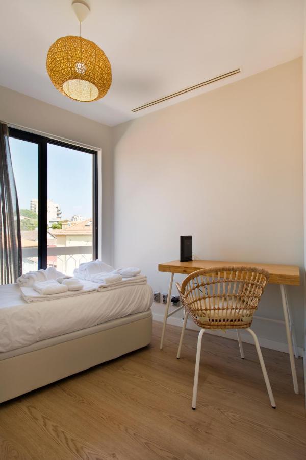 Ocean Scene 2 Bed Apartment