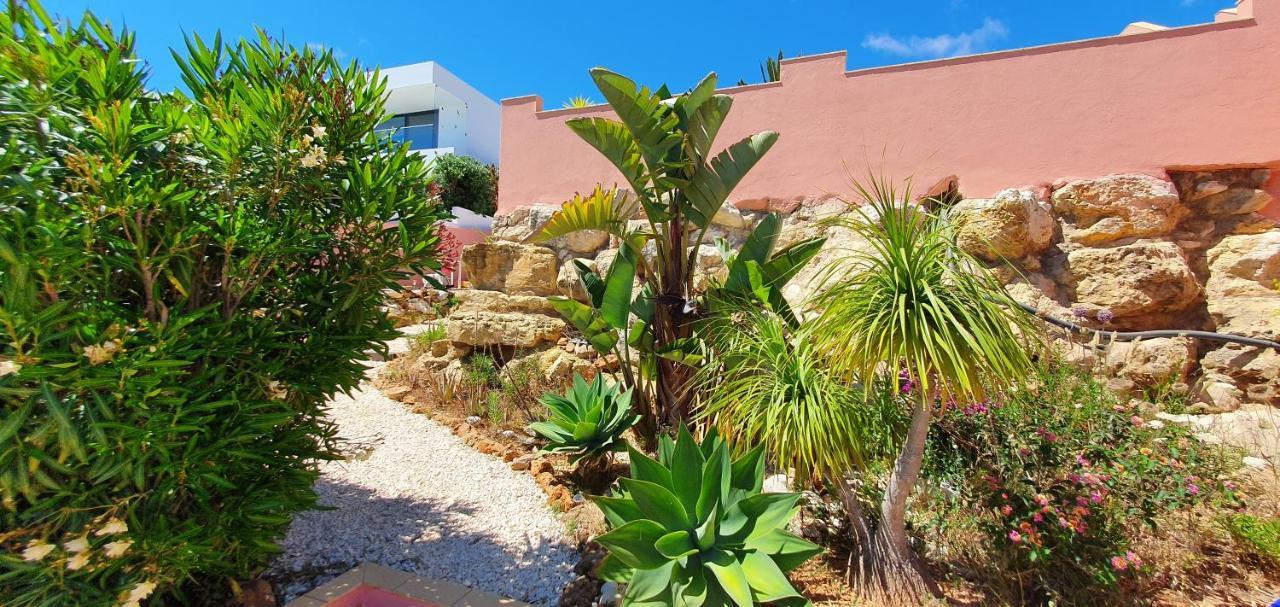 Villa Cabanas Beach *