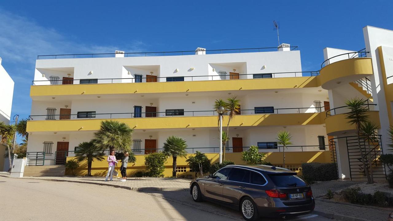 Meia * Lagos
