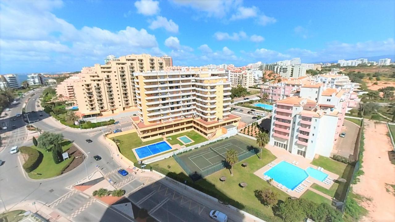 Apartment Turisticos Rocha Tower 3 *