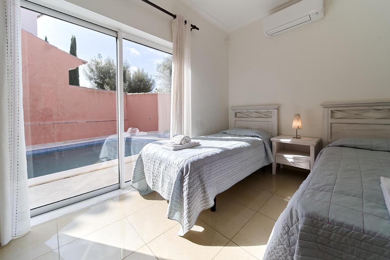 812 Quinta Marina Villa