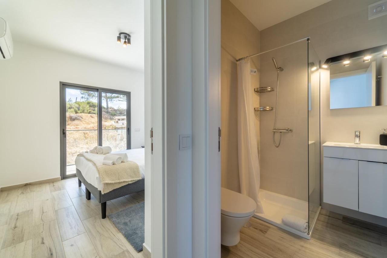 Apartment A Tarambola - Walking Distance To Monte Clerigo And Amoreira Beaches
