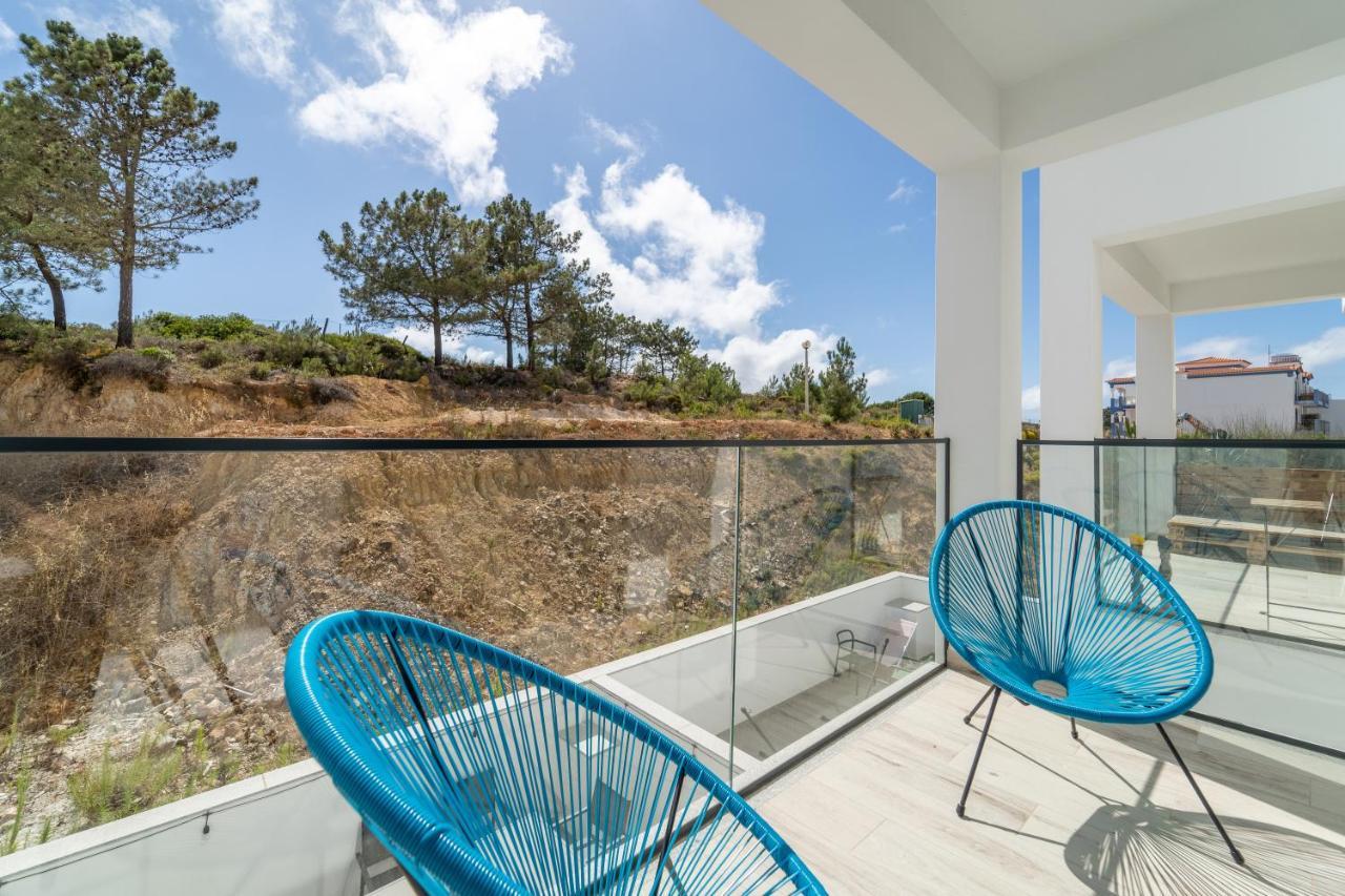 A Tarambola - Walking Distance To Monte Clerigo And Amoreira Beaches *