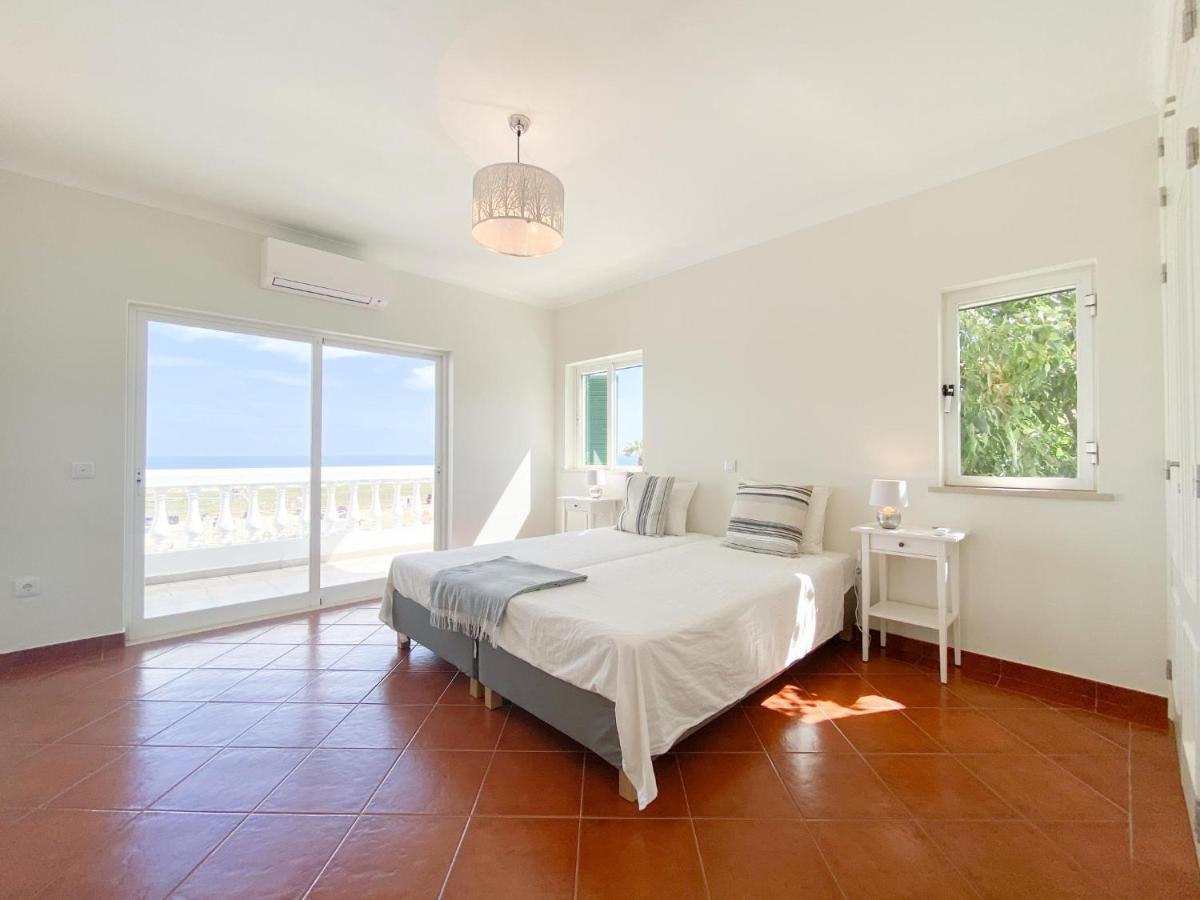 Spacious Penthouse Sea View Near #1925