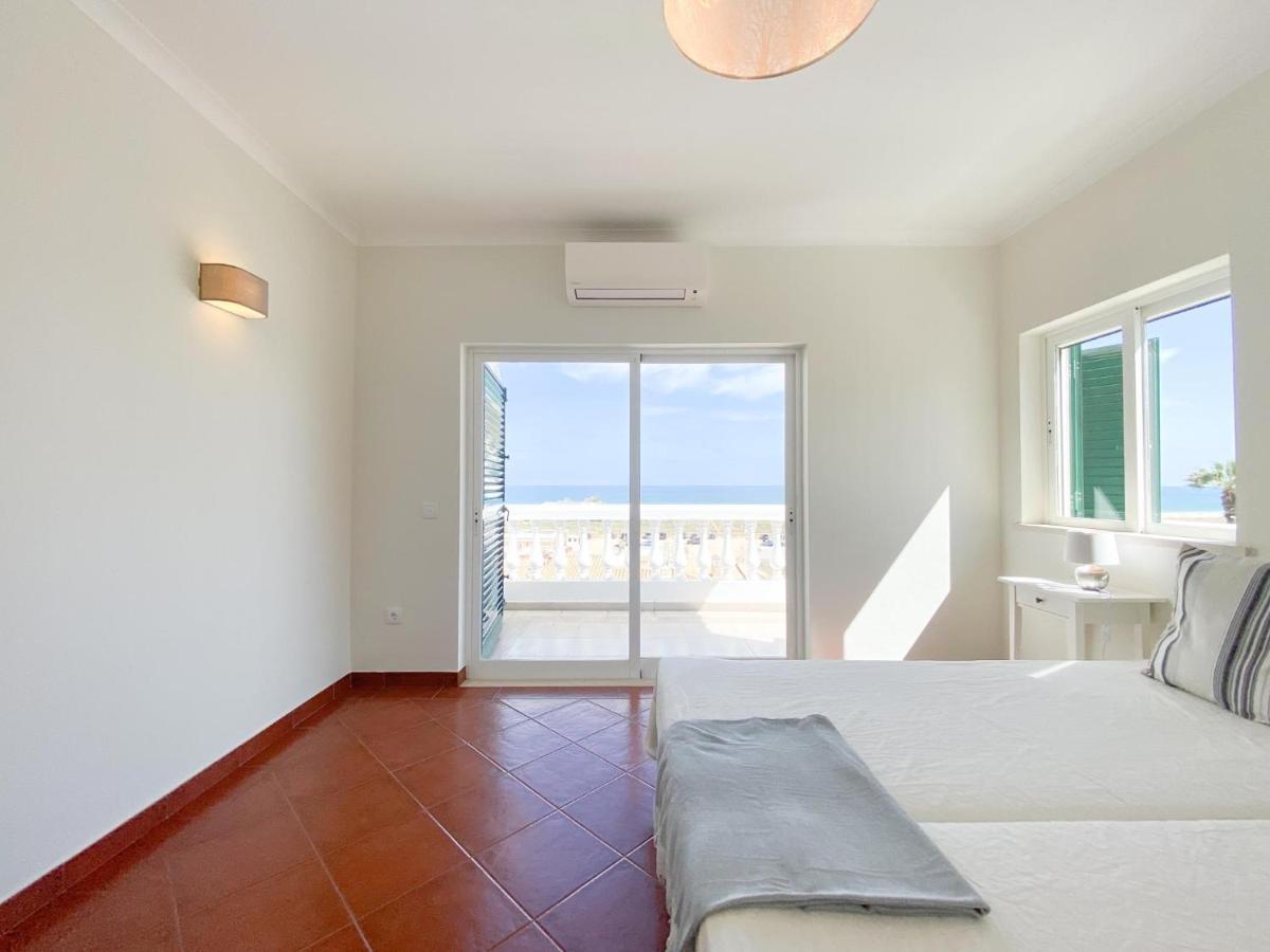Apartment Spacious Penthouse Sea View Near #1925 Lagos