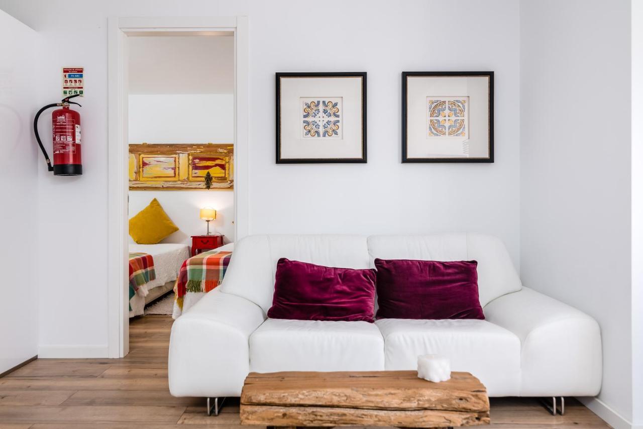 Apartment T2 Tiles *