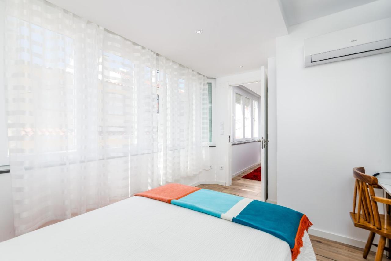 Apartment T2 Tiles *