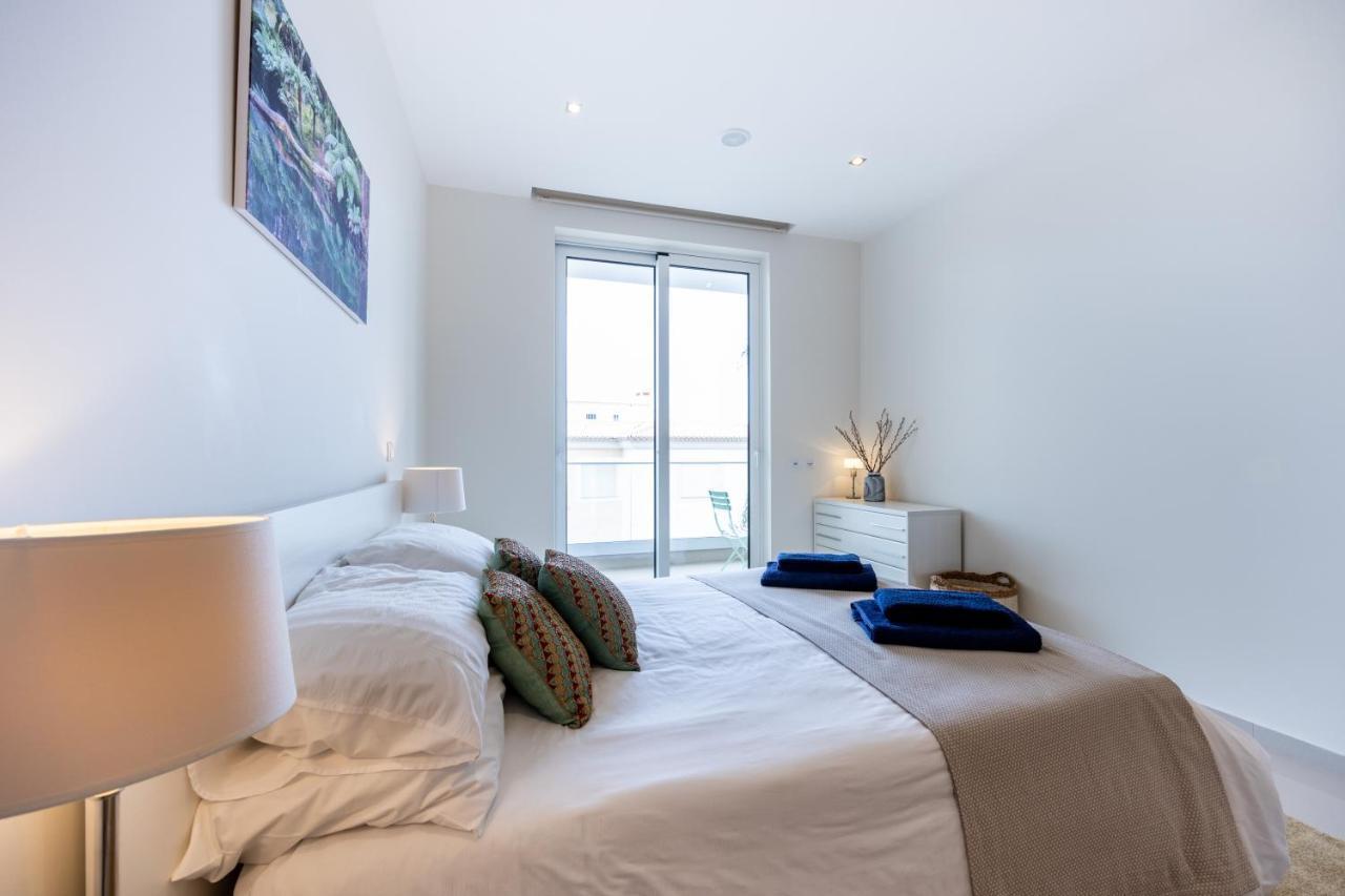 Apartment Coolhouses Algarve Lagos, 3 Bed Modern Flat, Outdoor & Indoor Pools, Gym, A Vida