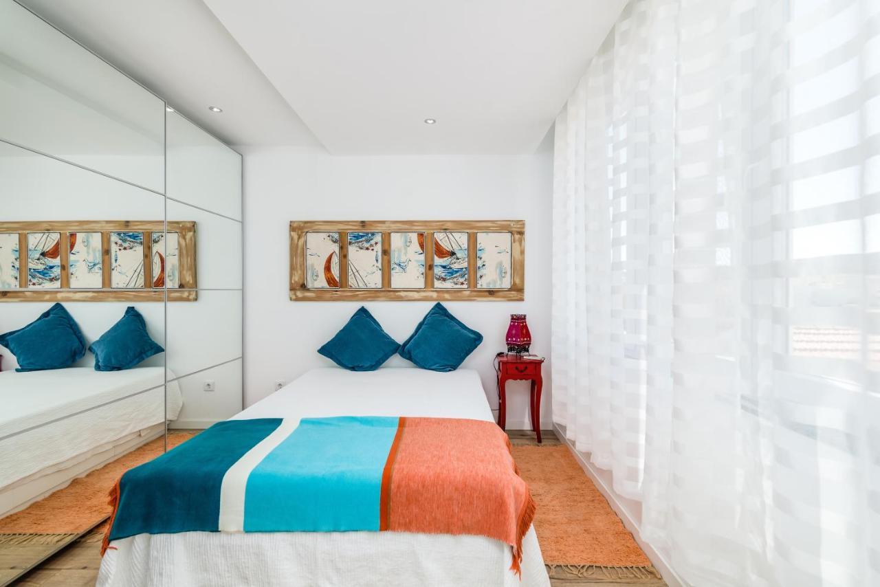 T2 Tiles Apartment