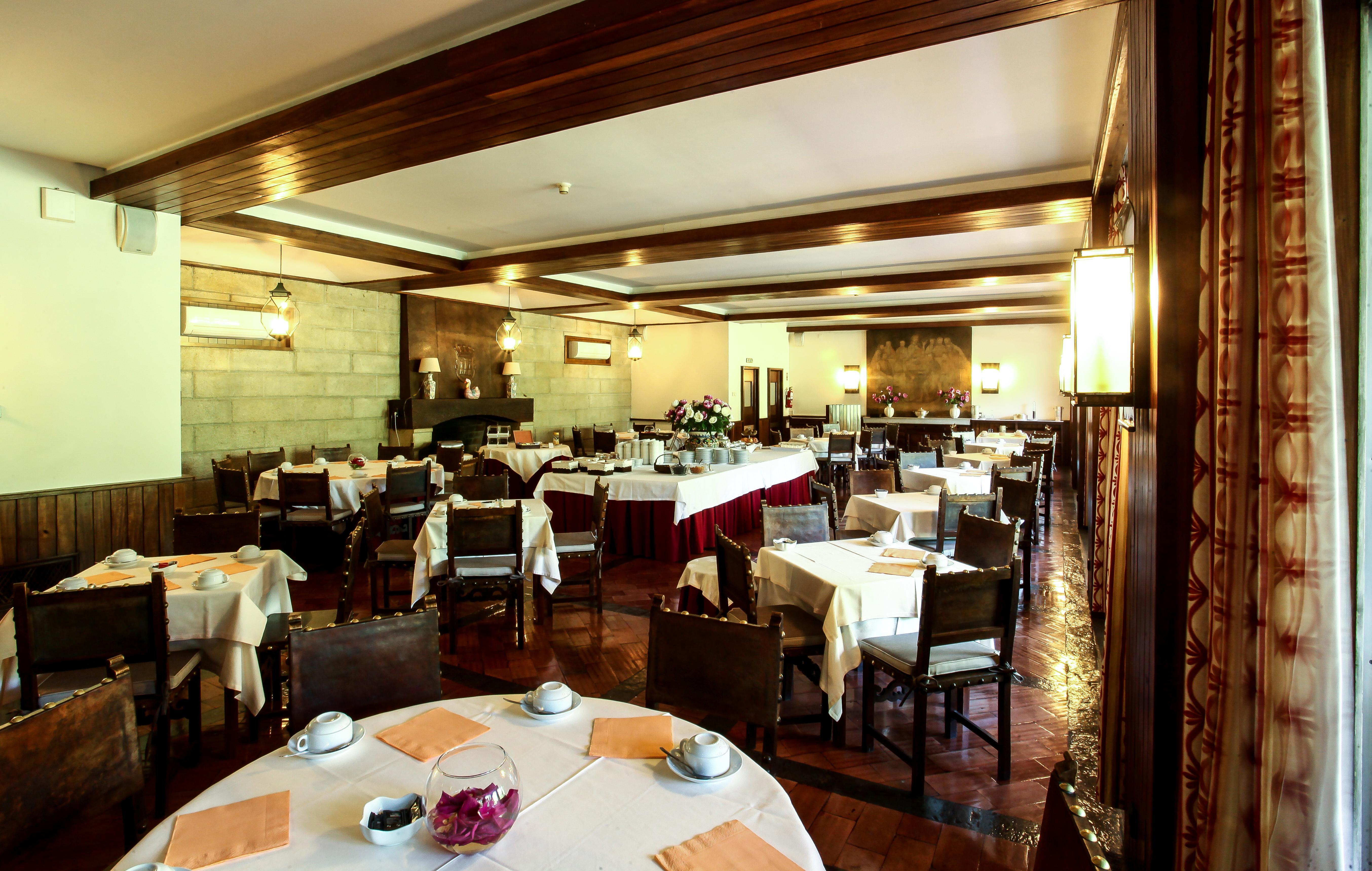 Hotel Grao Vasco - Historic And