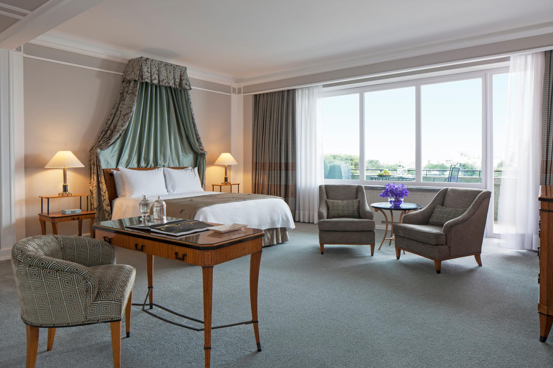 Four Seasons Ritz
