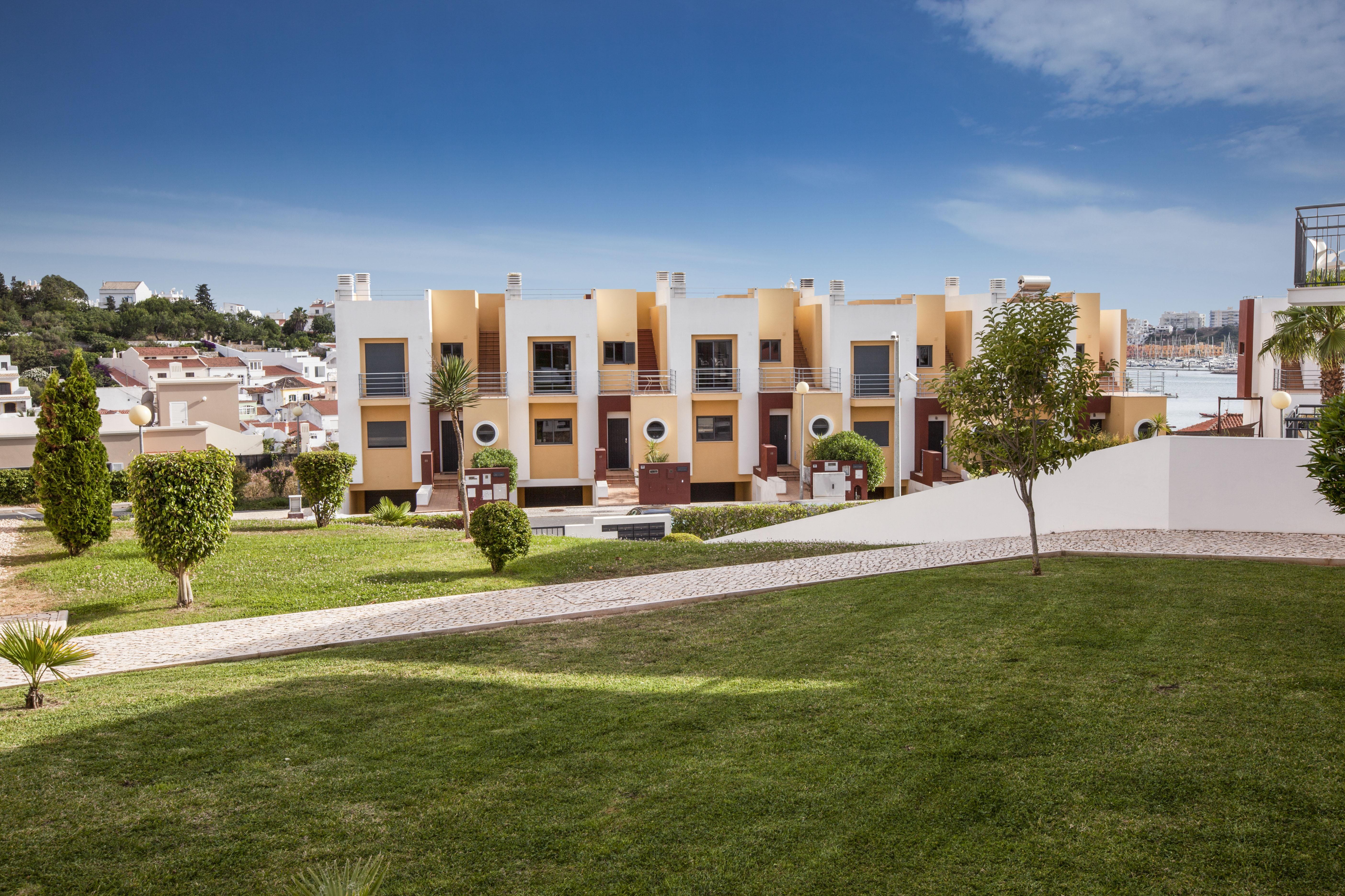 Vitor's Village *