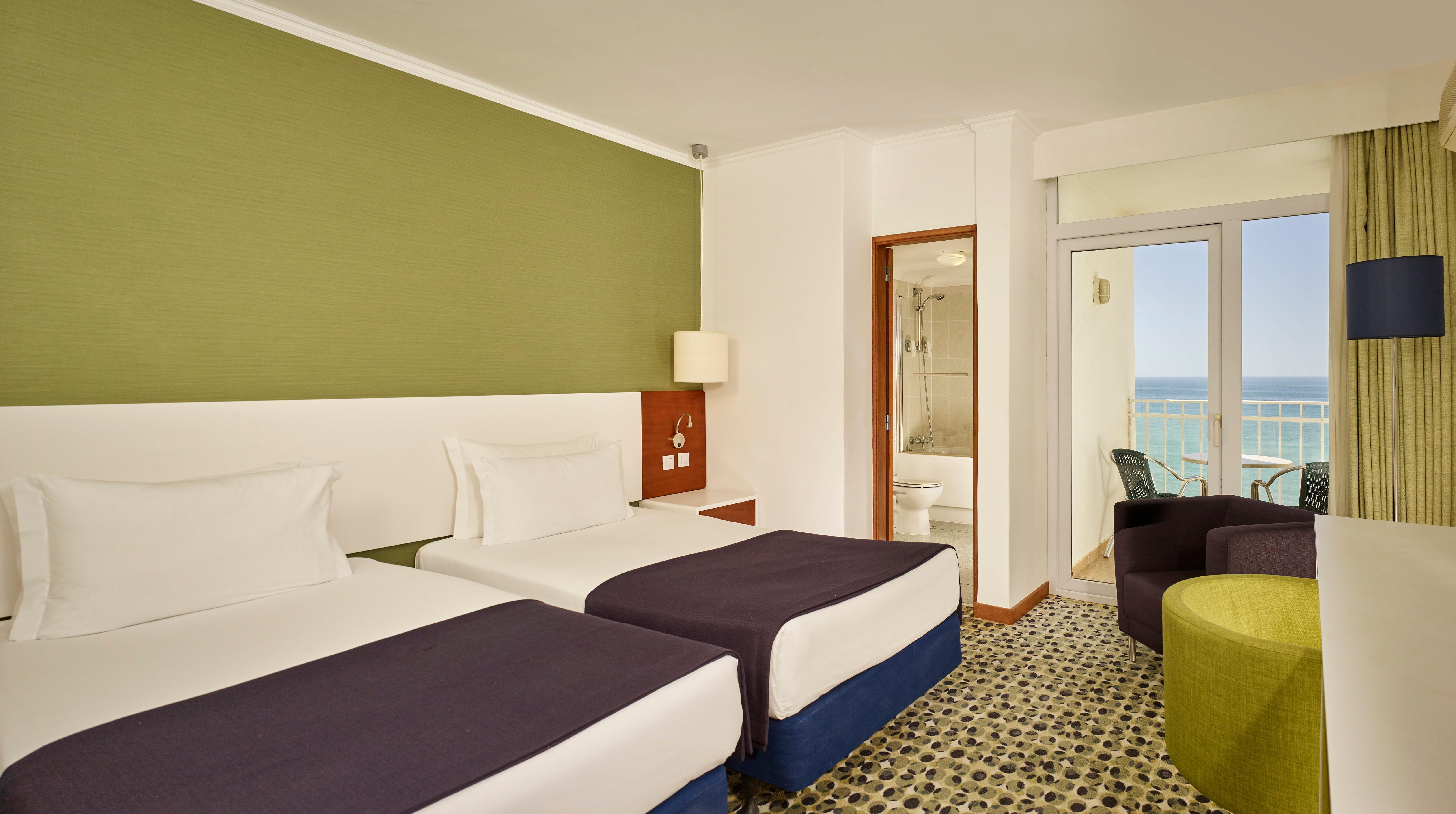 Algarve - Armacao De Pera, An Ihg 4*