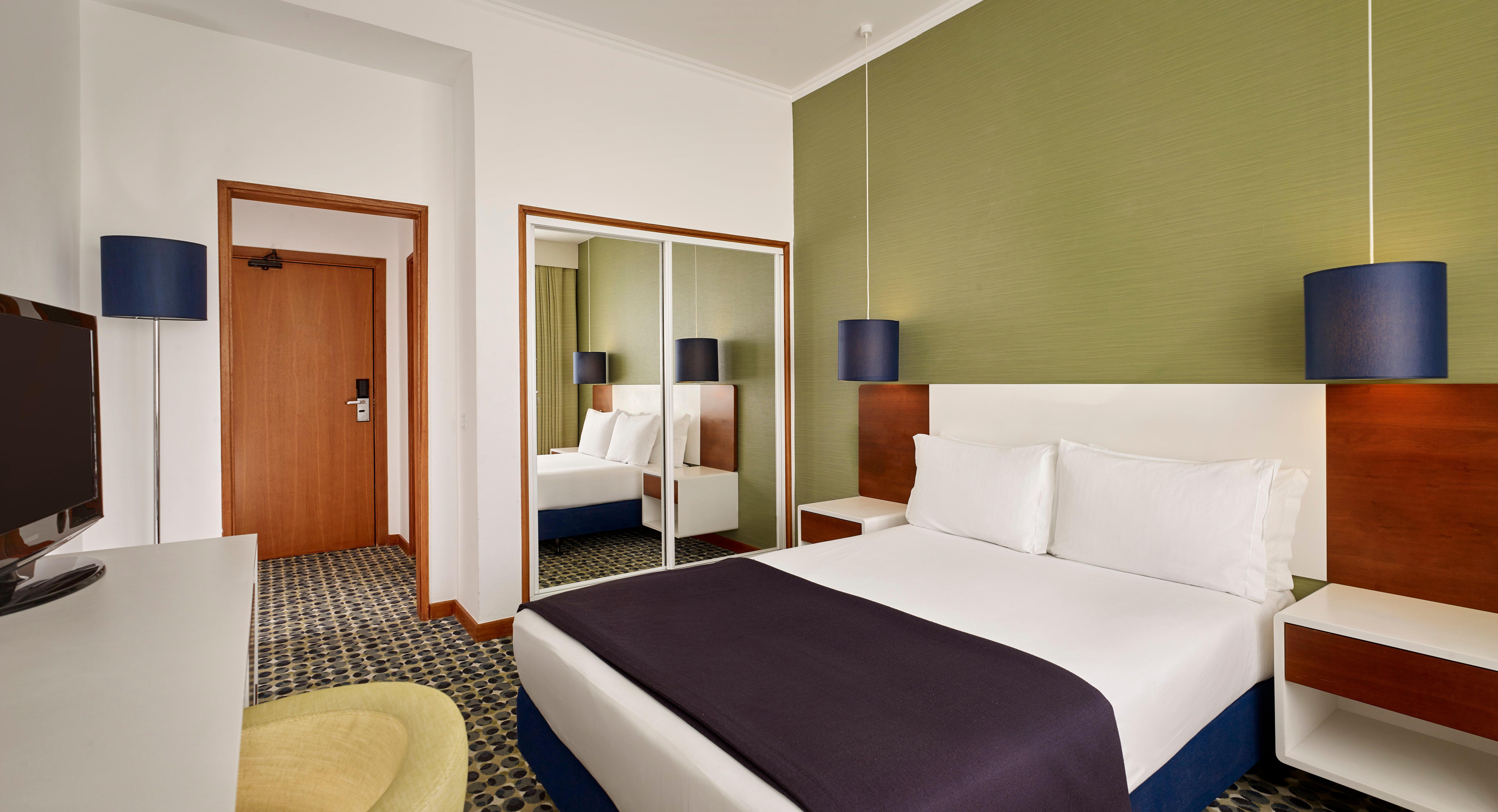 Hotel Algarve - Armacao De Pera, An Ihg 4*