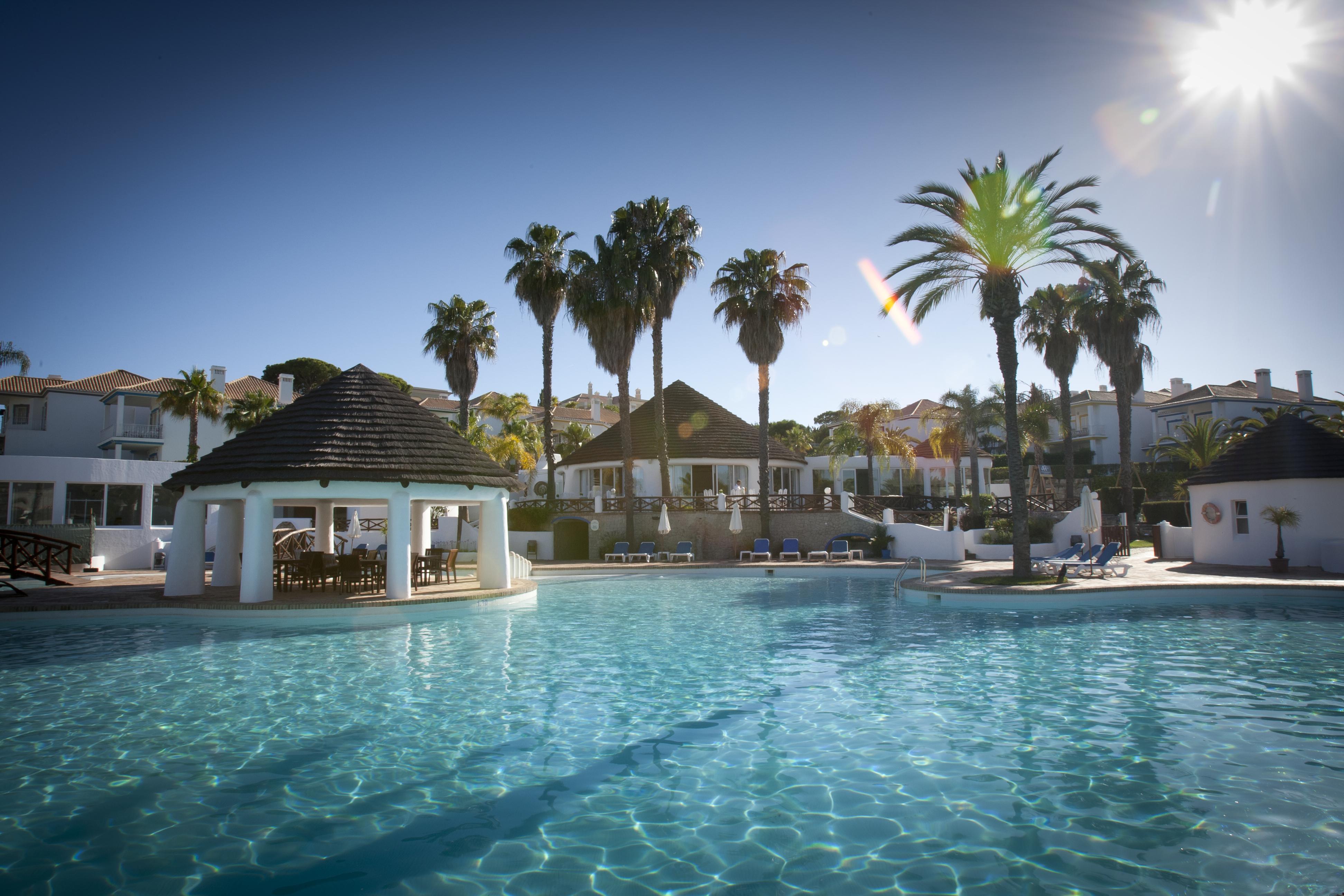 Holiday park Encosta Do Club 4*