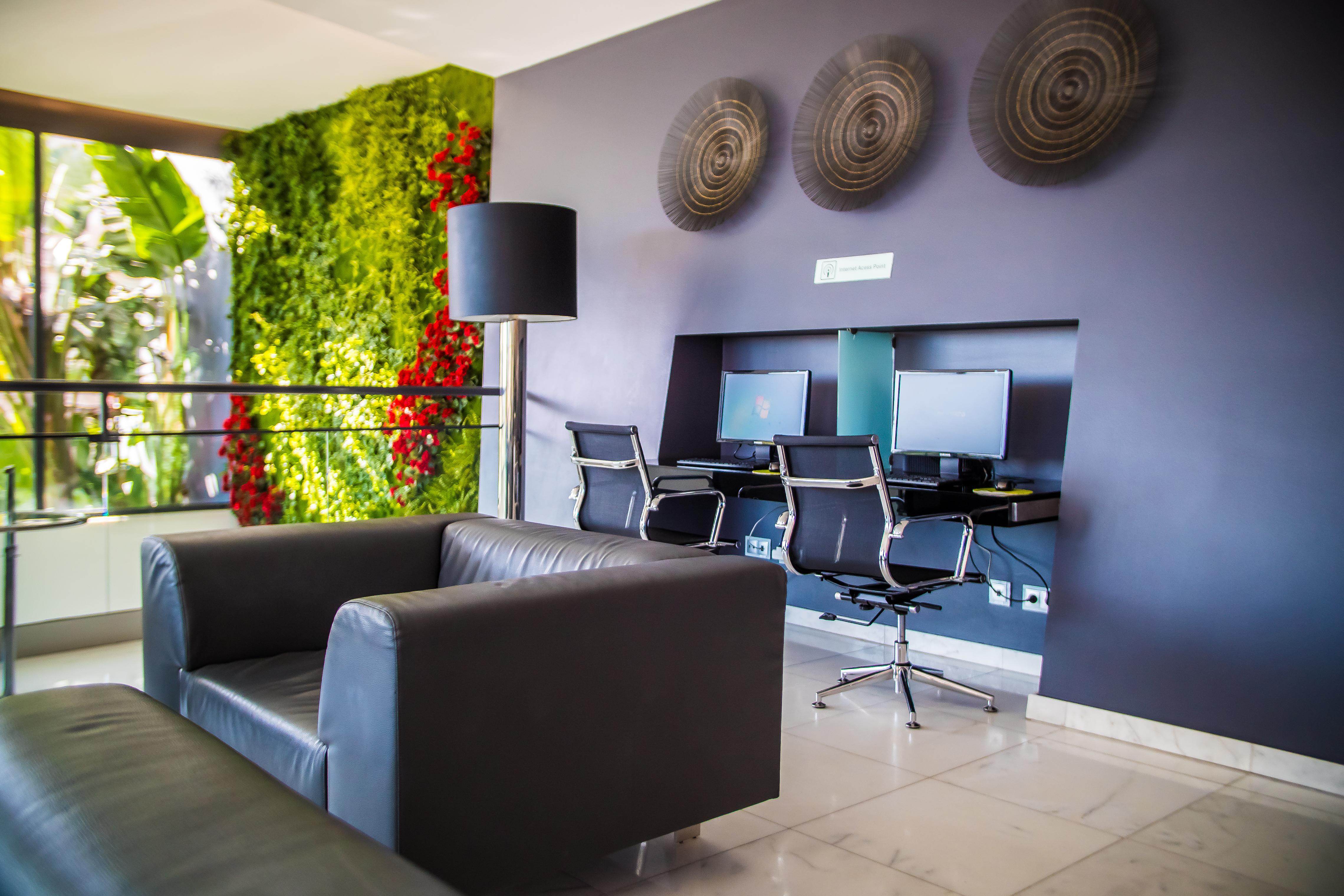Hotel Rr Da Rocha 4*