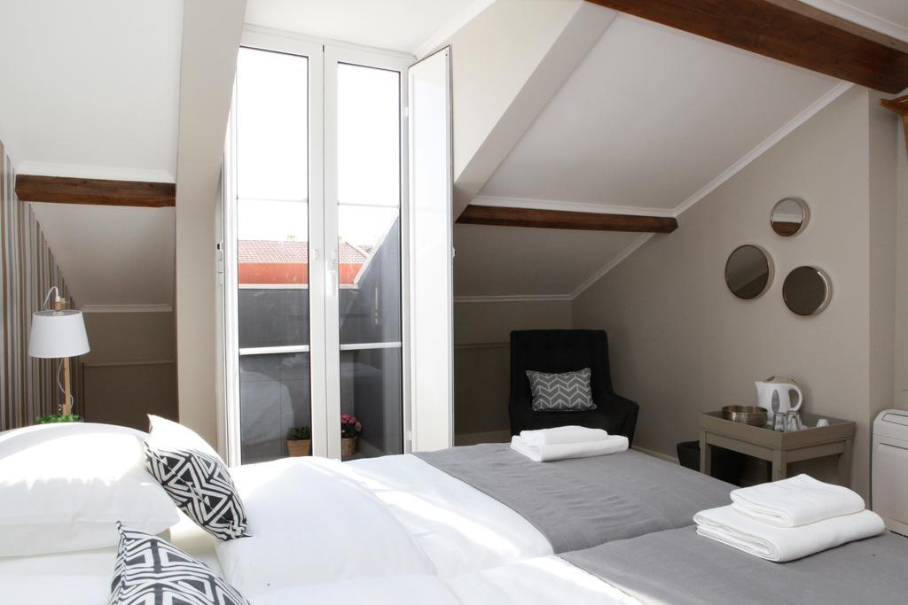 Flores Bed and breakfast 4*