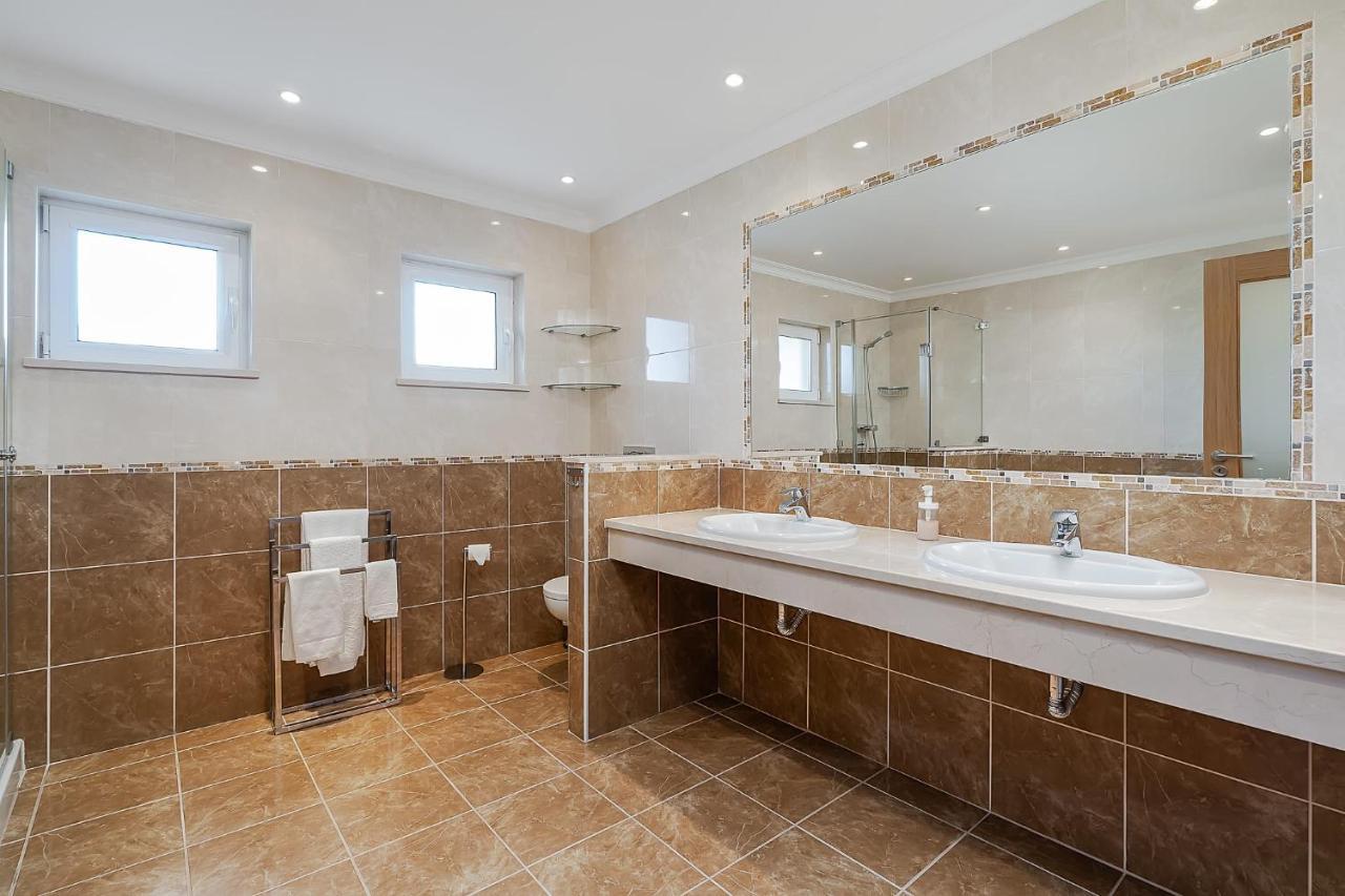 Casa Saudade - Luxury Penthouse With Stunning Views Estombar