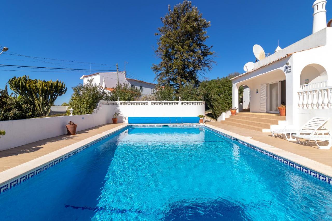 Casa Pazovida * Carvoeiro (Lagoa)