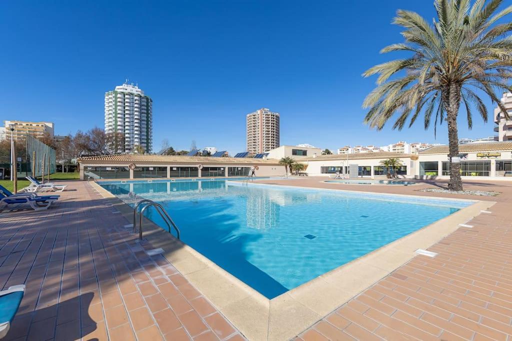 Dapi - Elegant Penthouse With Ocean View At Da Rocha Apartment
