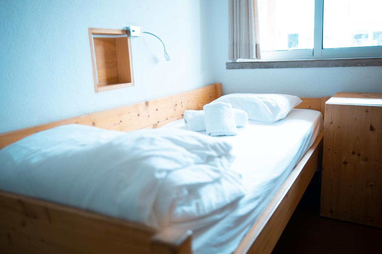 Wax Hostal