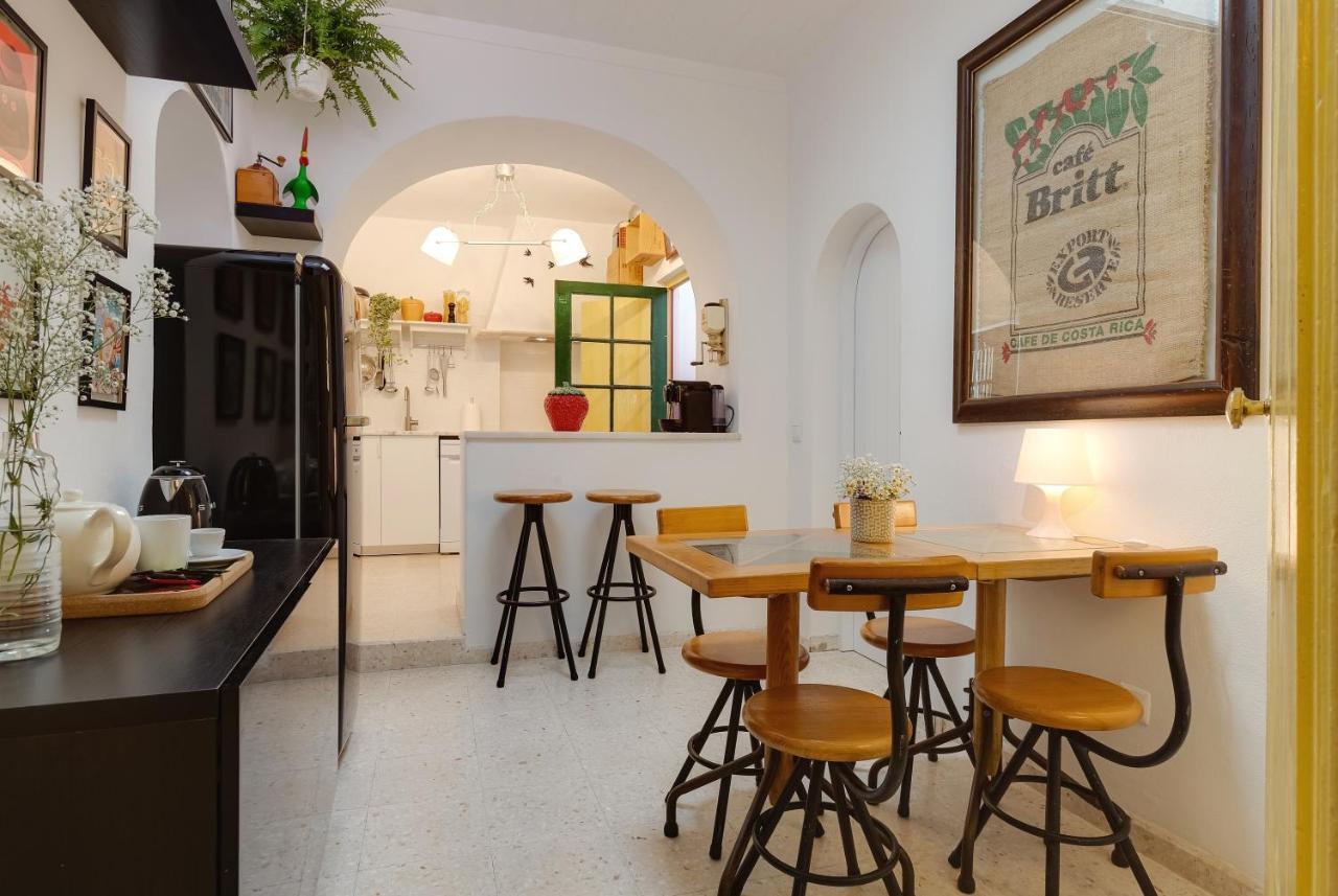 Your Vintage Townhouse *