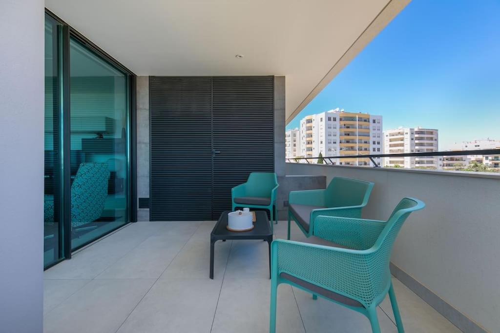 Apartment Amazing With Sea-view, Close To With Pool, Sauna, Wifi And Private Parking *