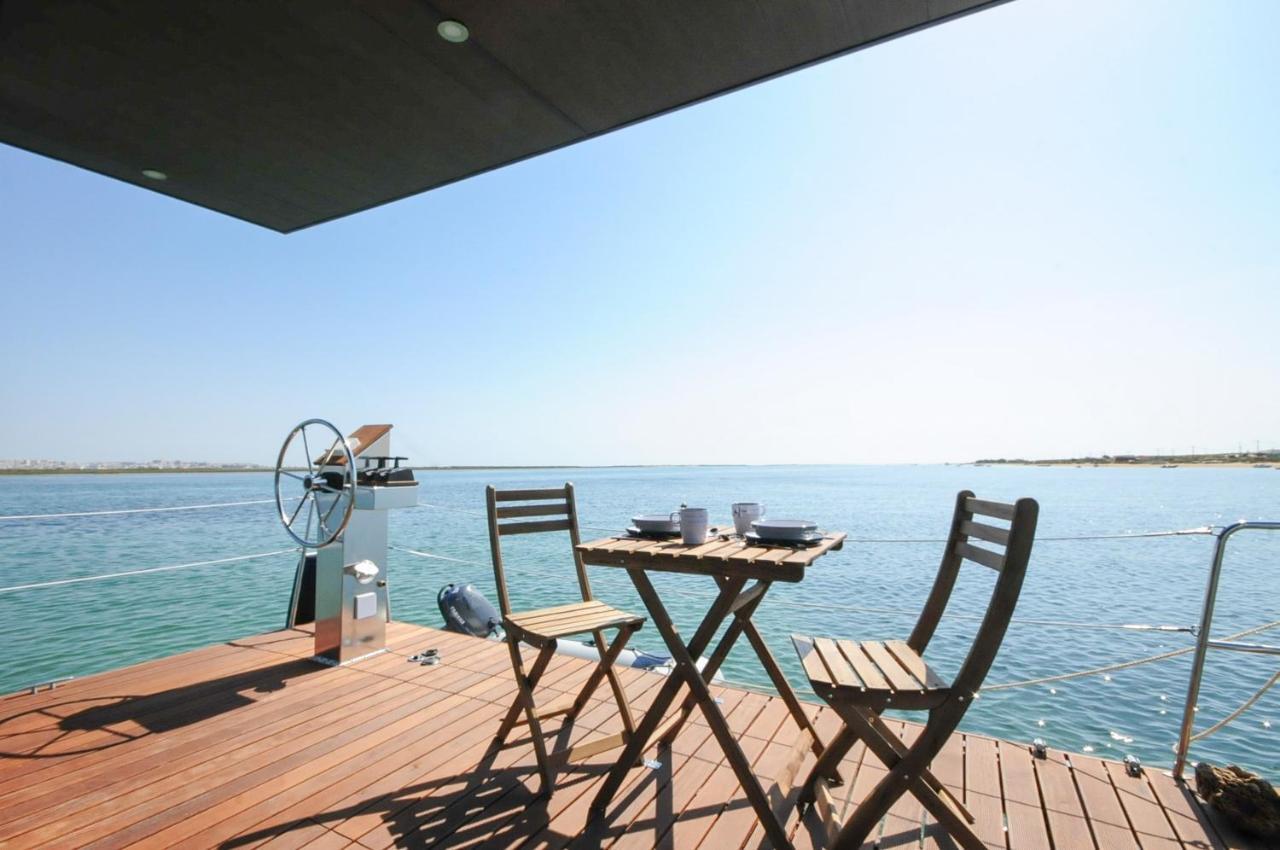 Botel Barco Casa Fuzeta