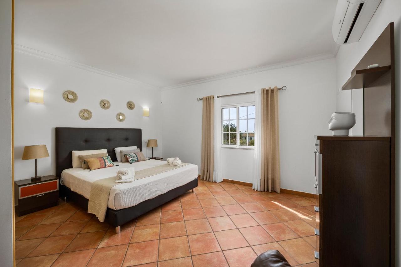 Laura By Algarve Holidays Villa