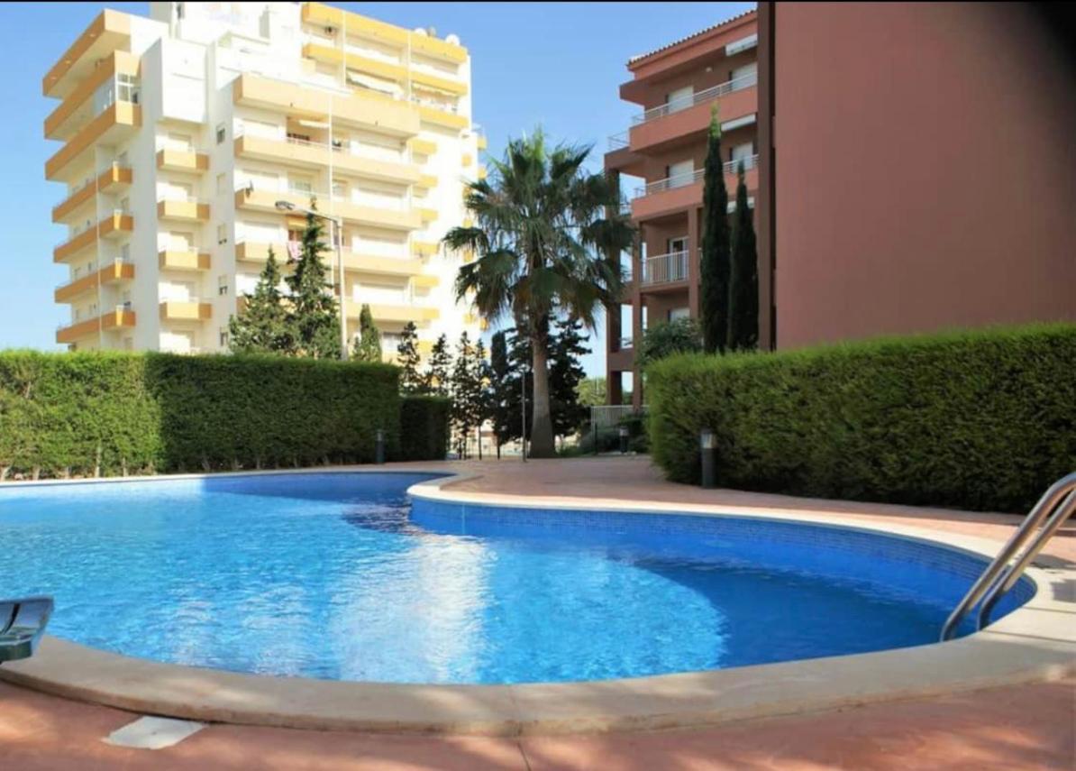 Beachfront Seaview Litoralmar Apt, Fast Wifi, Airco, Pool, Private Parking Appartement *