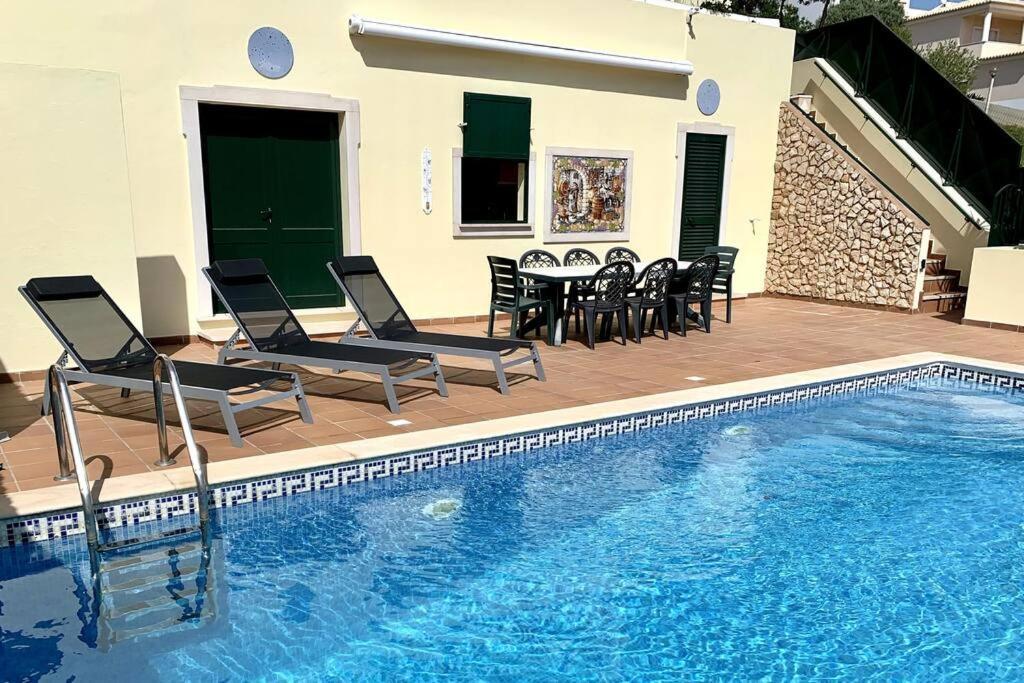 Villa Hermano With Views And Private Pool