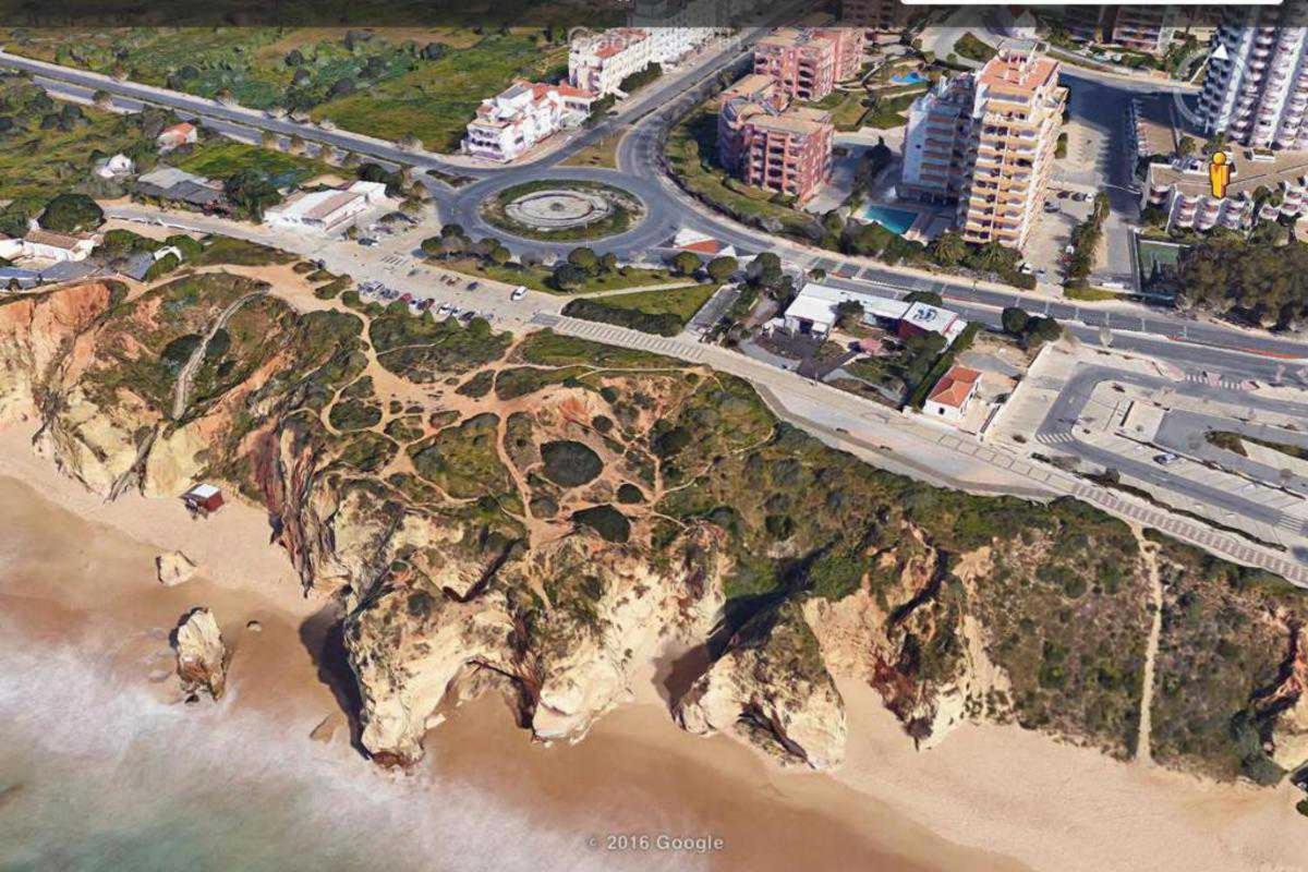 Beachfront Seaview Litoralmar Apt, Fast Wifi, Airco, Pool, Private Parking Appartement