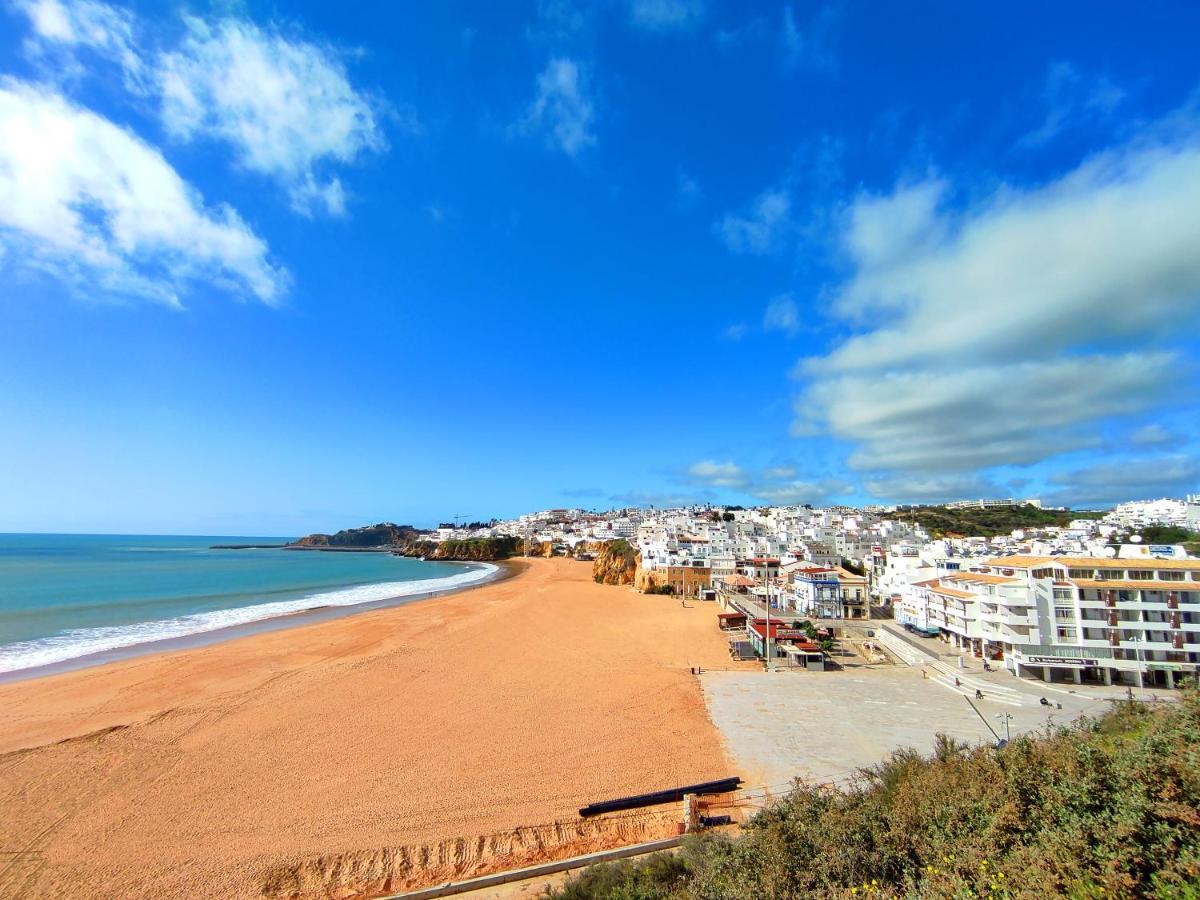 With Atlantic Ocean View By Becherish Olhos de Agua (Albufeira)