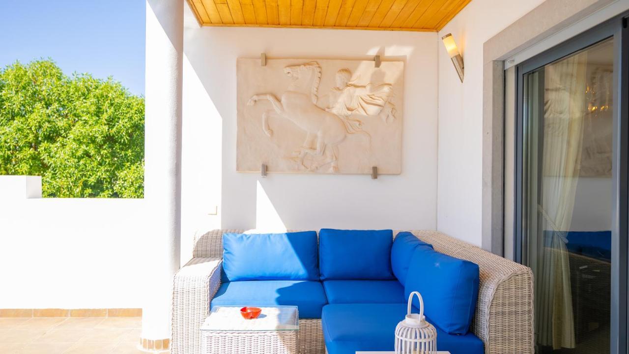 Ocean View Villa *