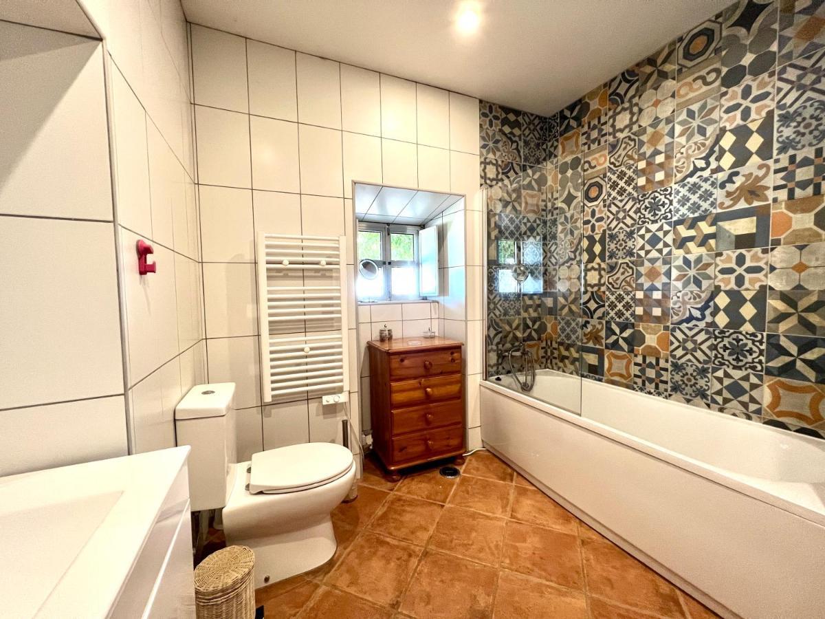 Villa - Pequeno Paraiso, *