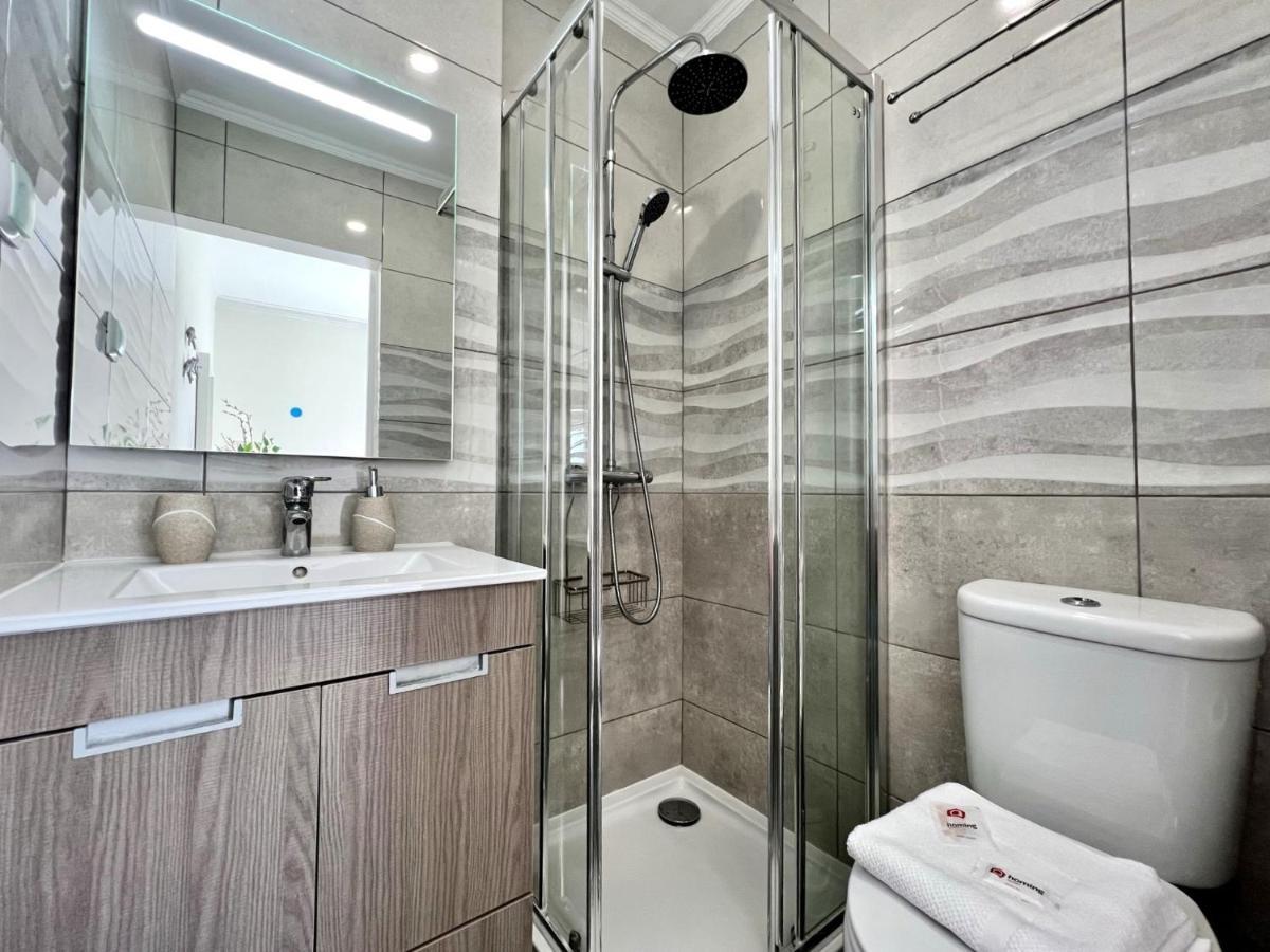 Ocean Breeze 1 With Pool By Homing Apartamento