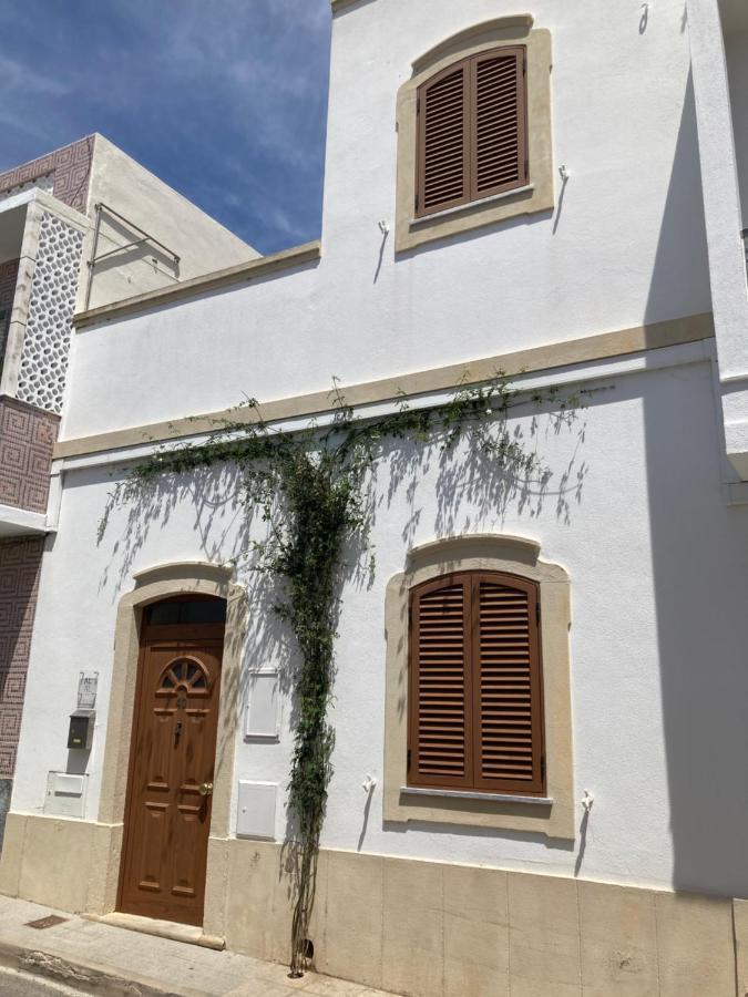Casa Pombalinho, An Old Fisherman