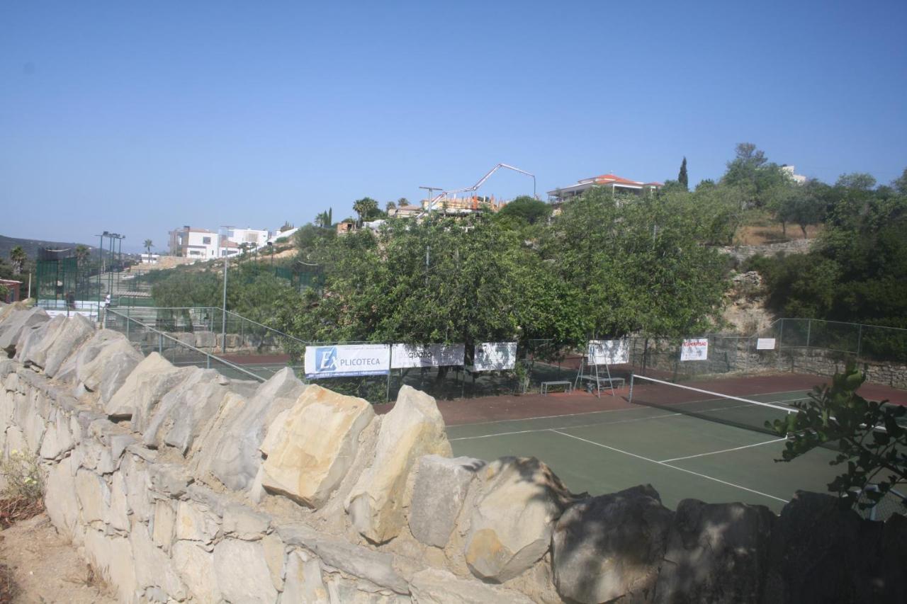 Rustic Villa Guesthouse Guest house Santa Barbara de Nexe