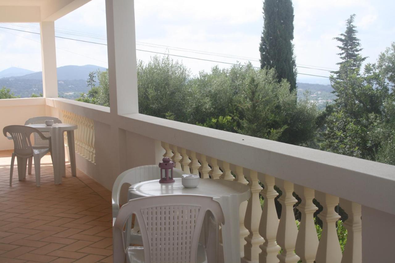 Guest house Rustic Villa Guesthouse Santa Barbara de Nexe