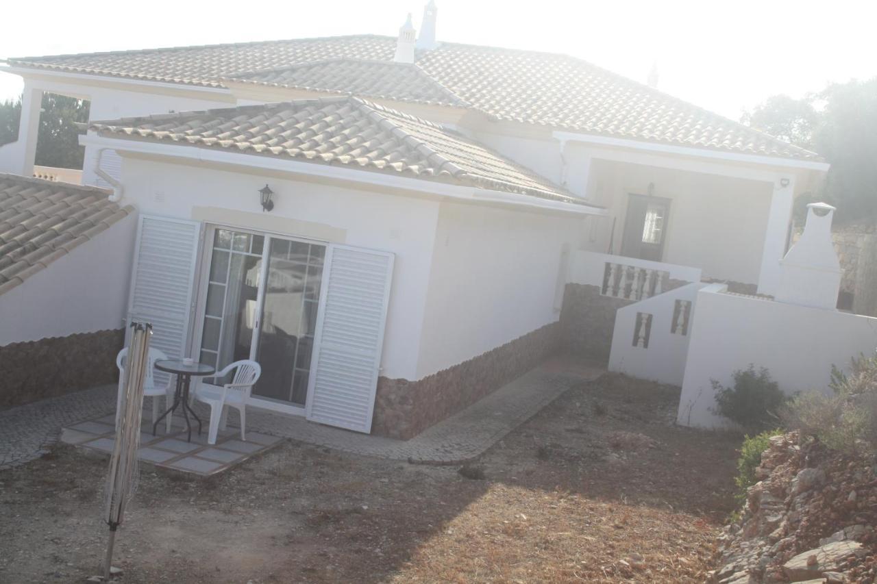 Rustic Villa Guesthouse *