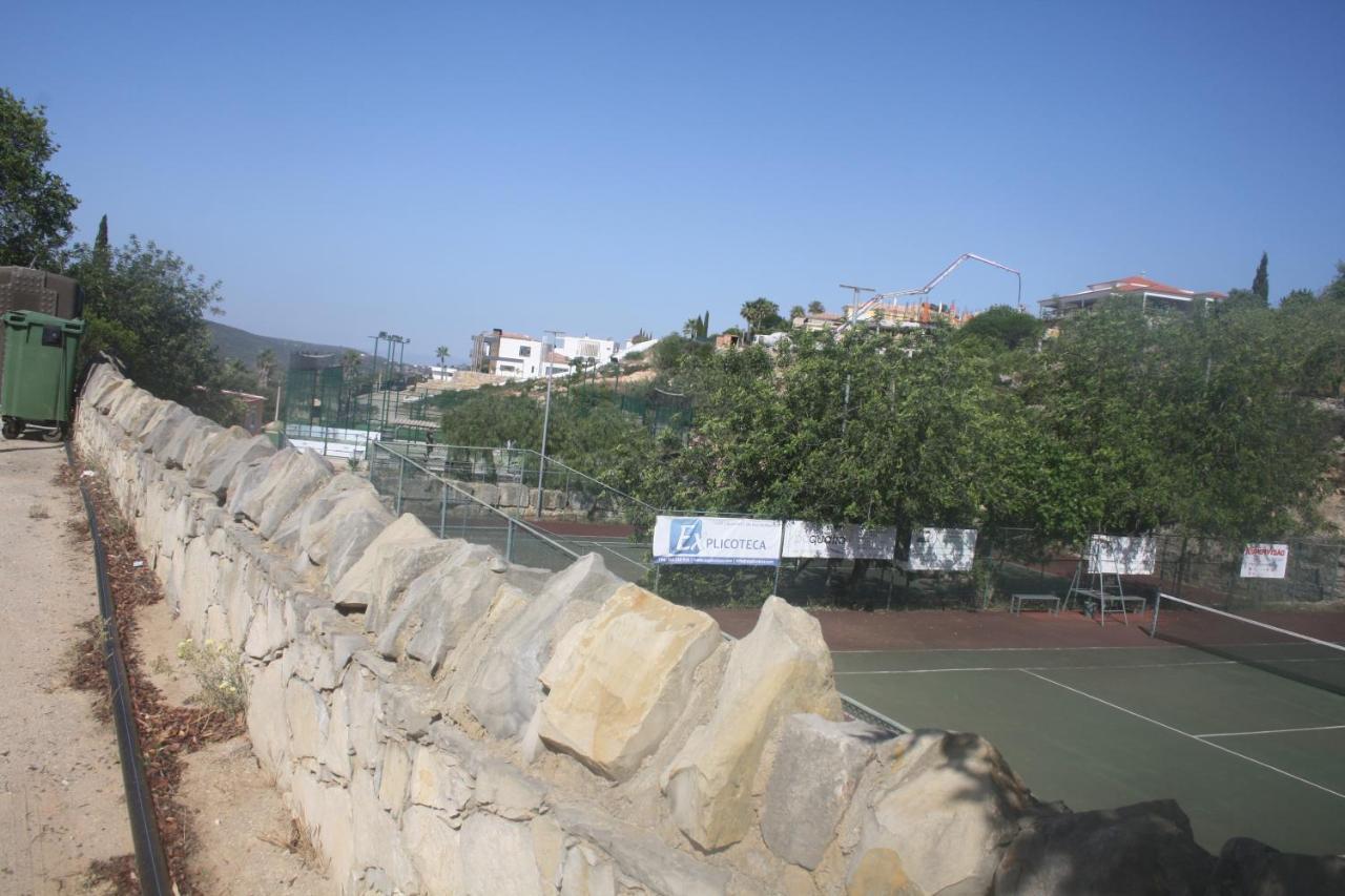 Rustic Villa Guesthouse * Santa Barbara de Nexe