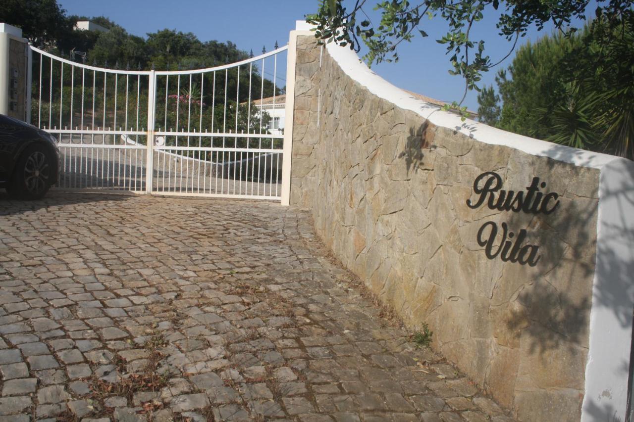 Rustic Villa Guesthouse Guest house