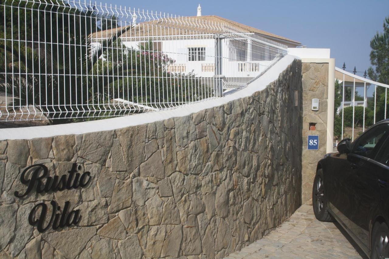 Guest house Rustic Villa Guesthouse Santa Barbara de Nexe