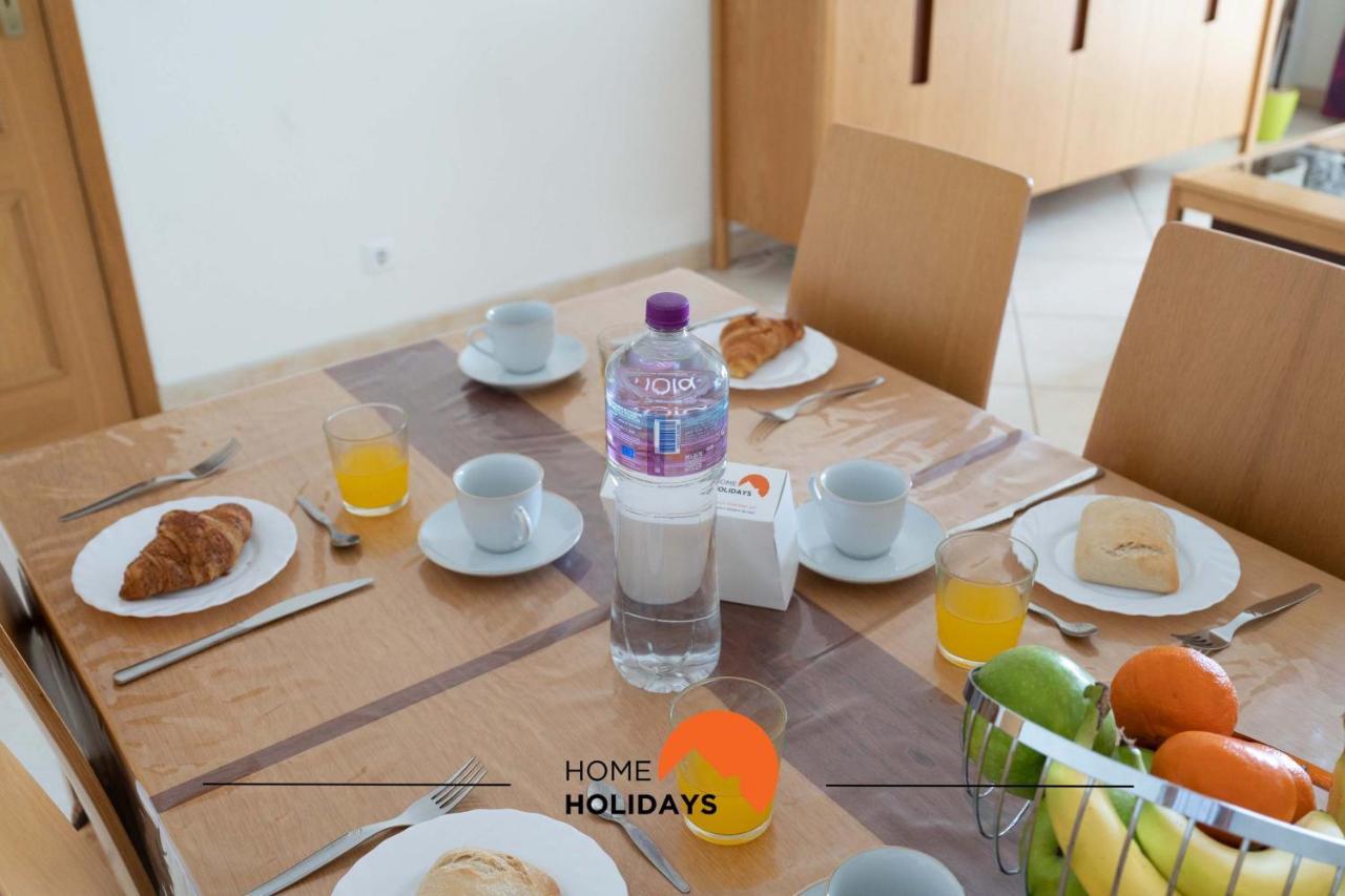 #166 Frat By Holidays Apartamento *