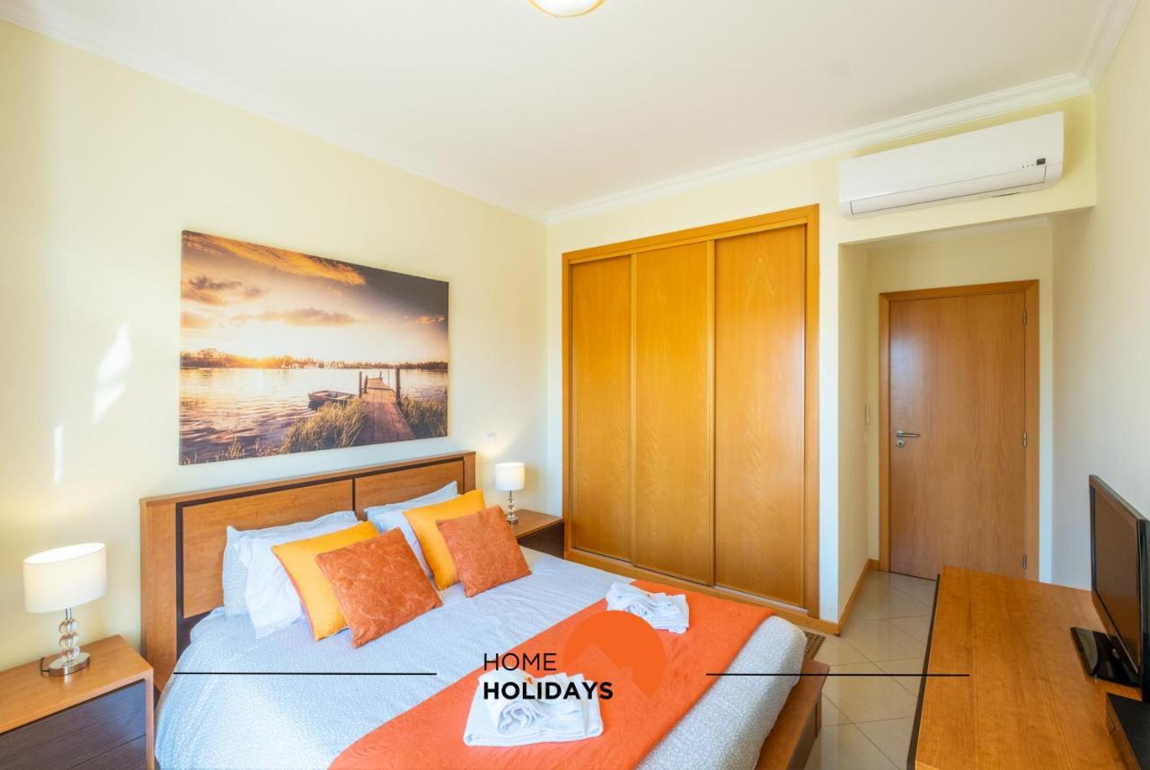 #045 Costa Family By Holidays Apartment *