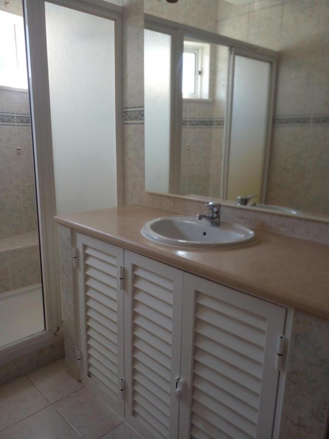 Apartment Lovely 4-bed In Estombar