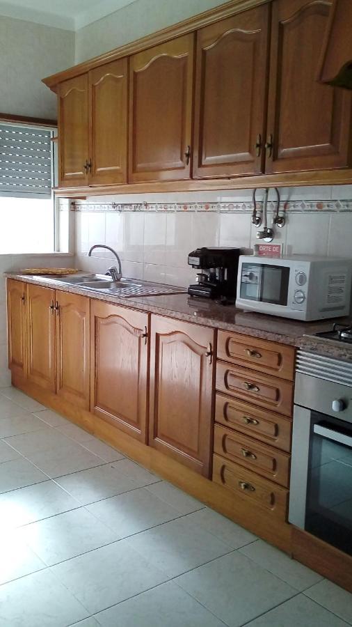Lovely 4-bed In Apartment Estombar