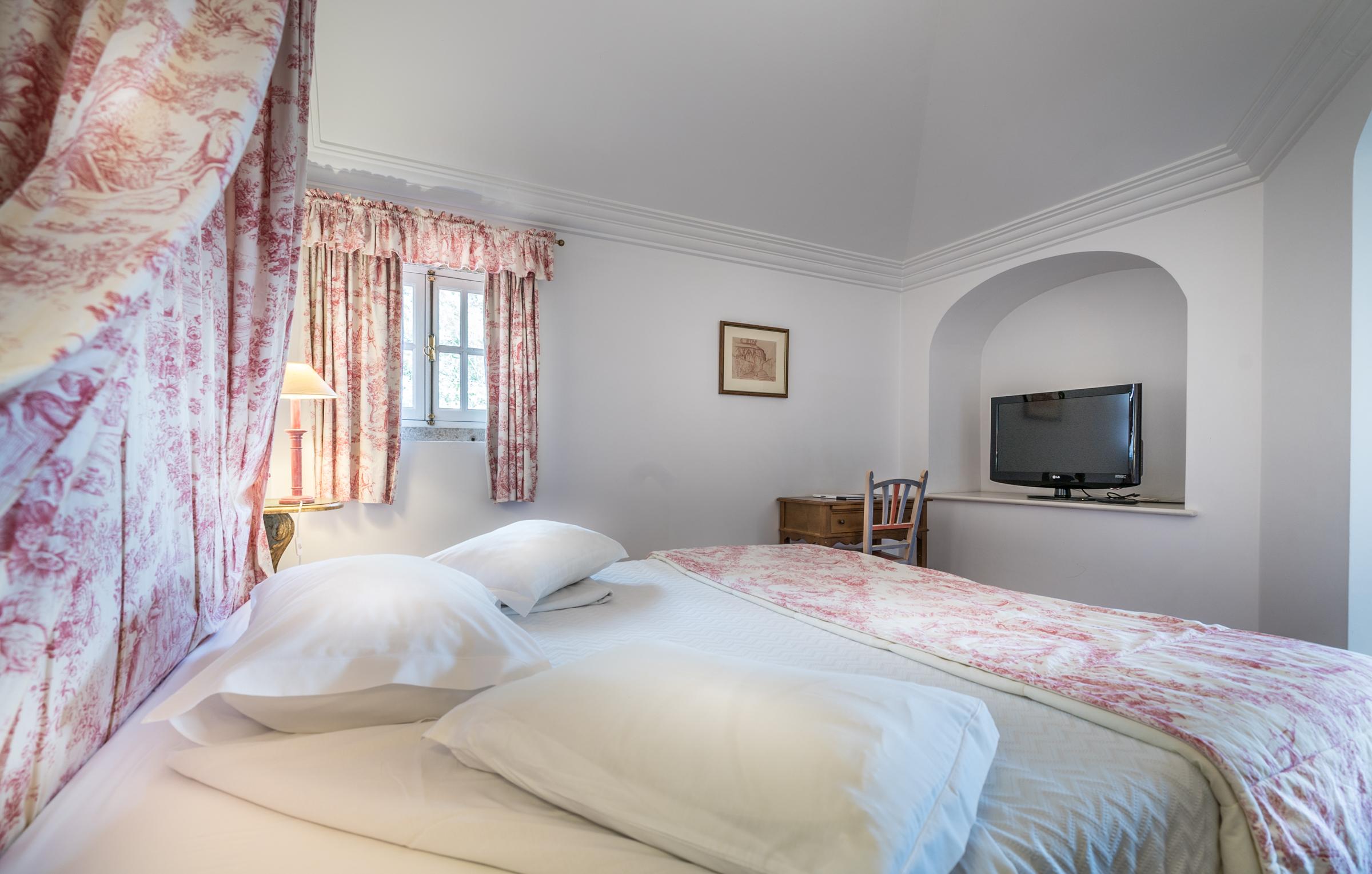 Lawrences Hotel