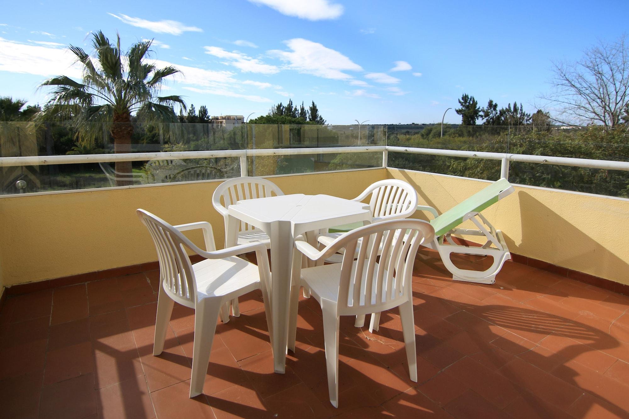 Campo de férias Parque Mourabel, Oasis Village & Pe Do