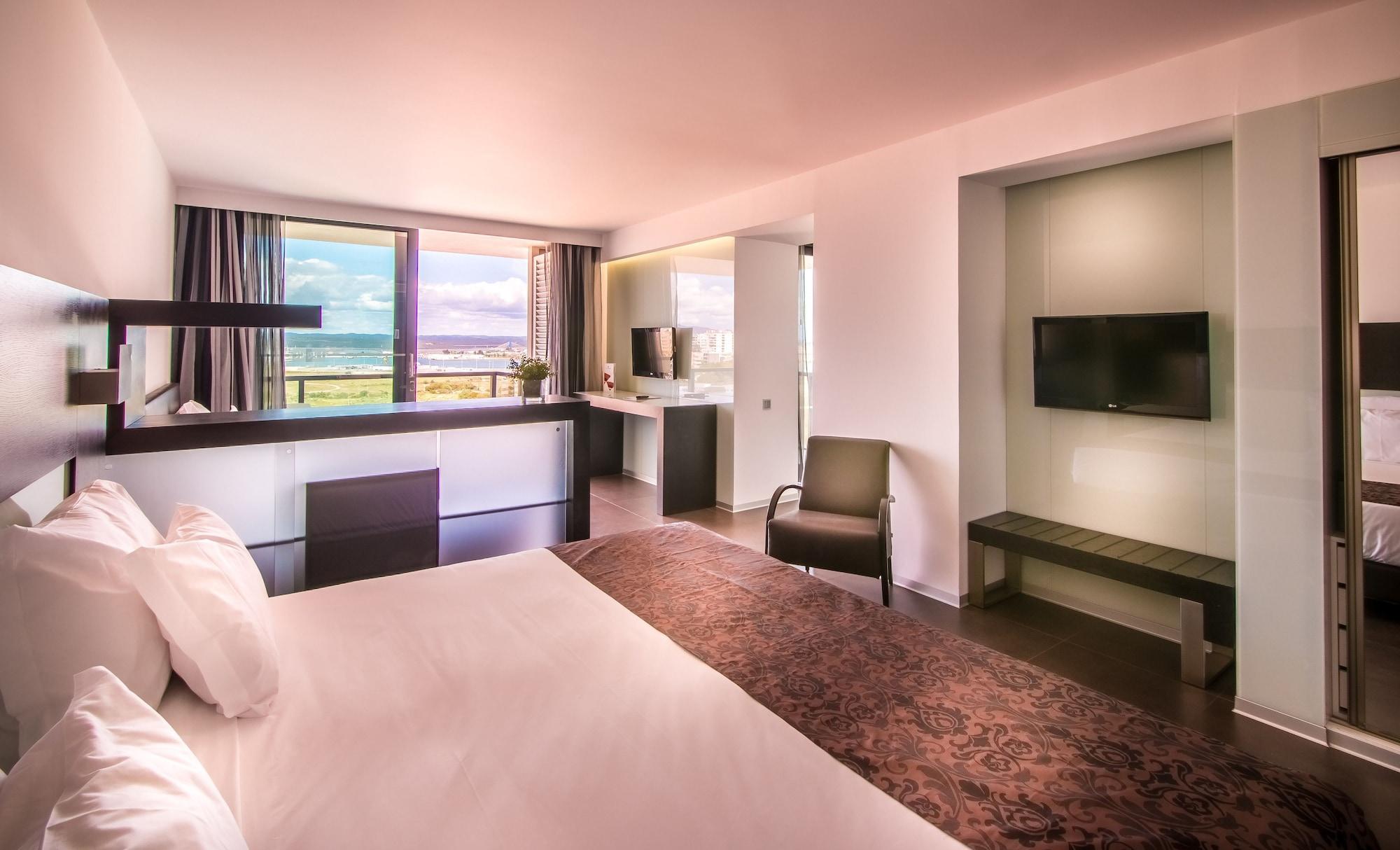 Rr Da Rocha Hotel 4*
